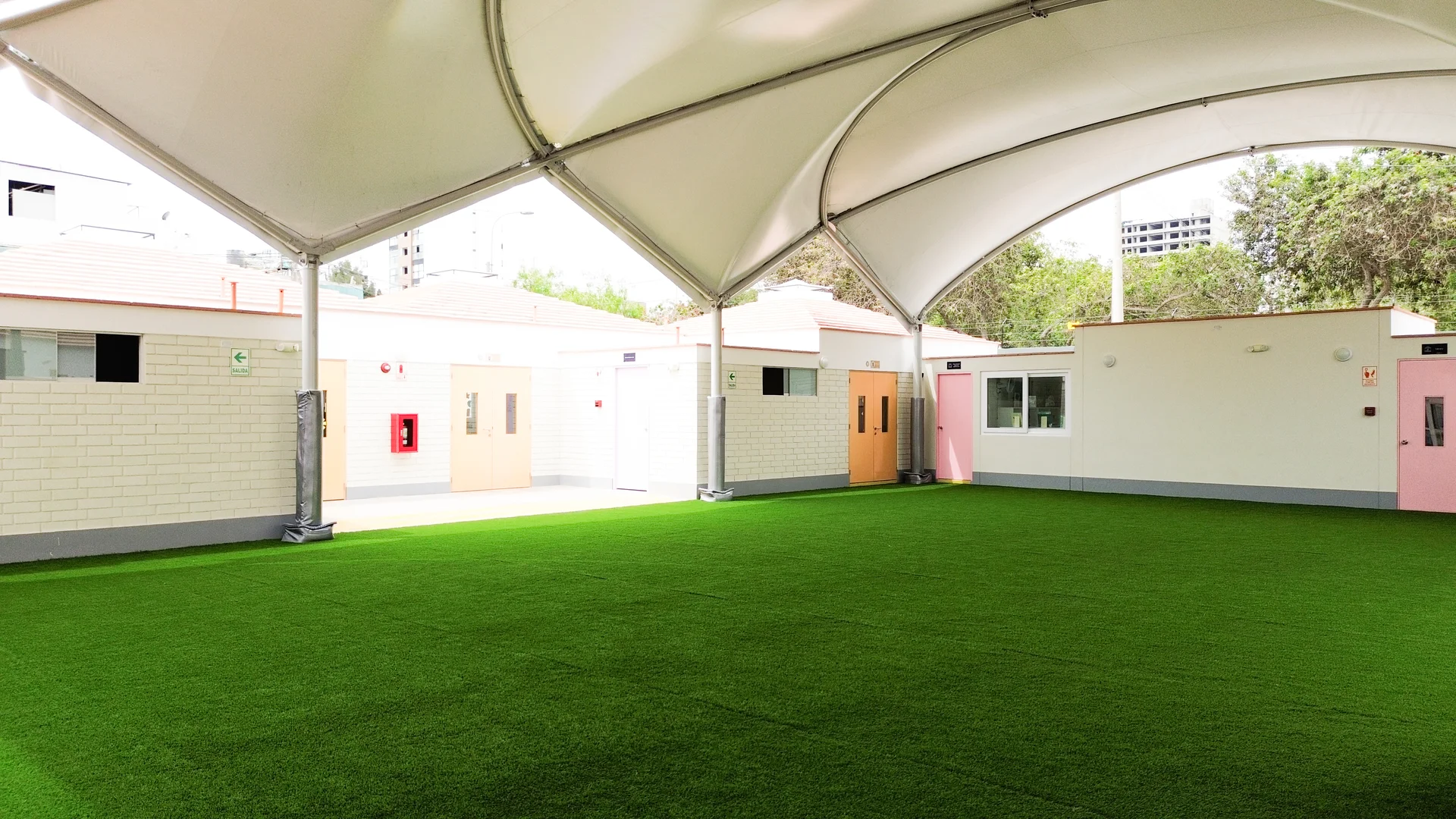 Sede Little St. Georges 6