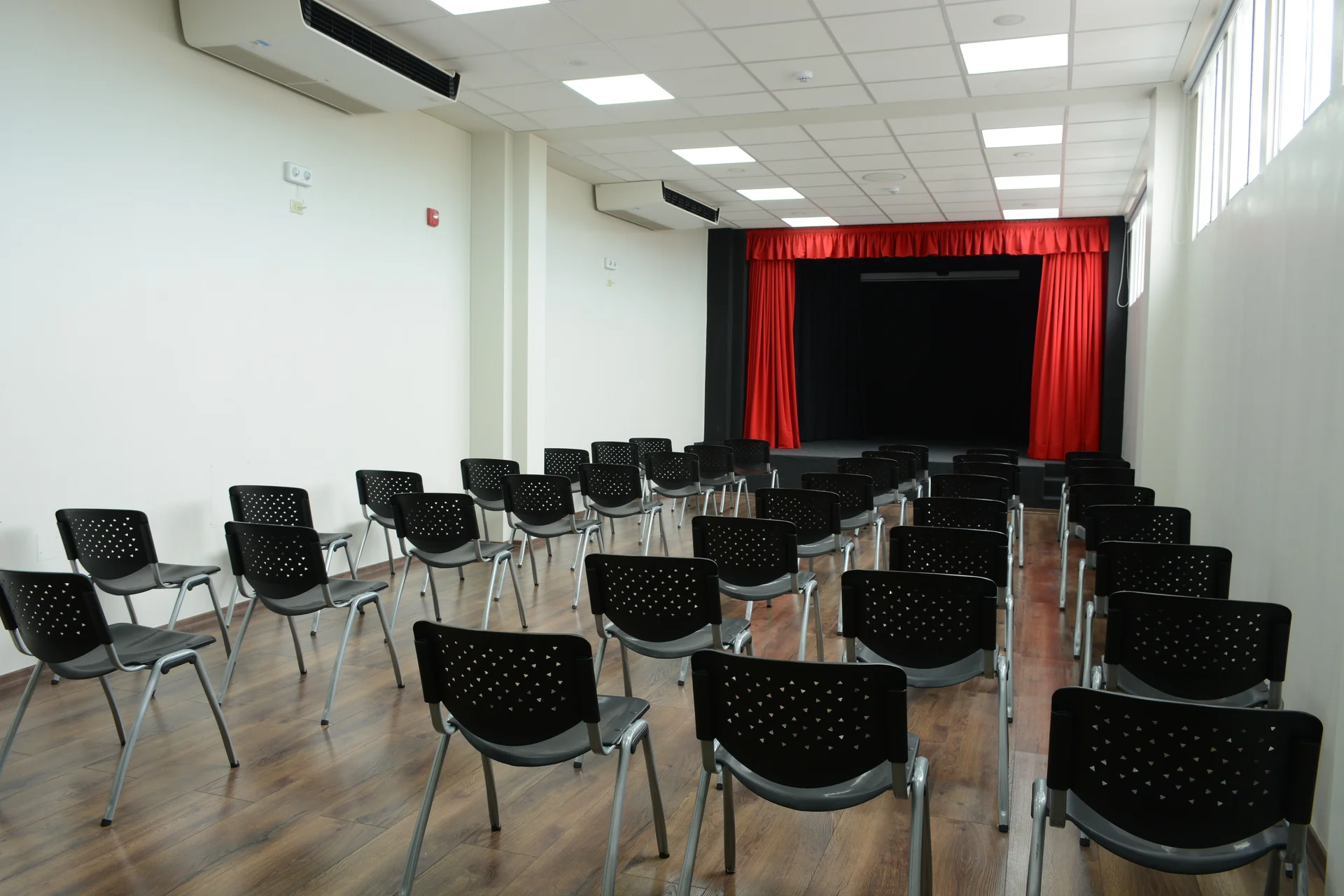 Sede Junior (Miraflores) 4