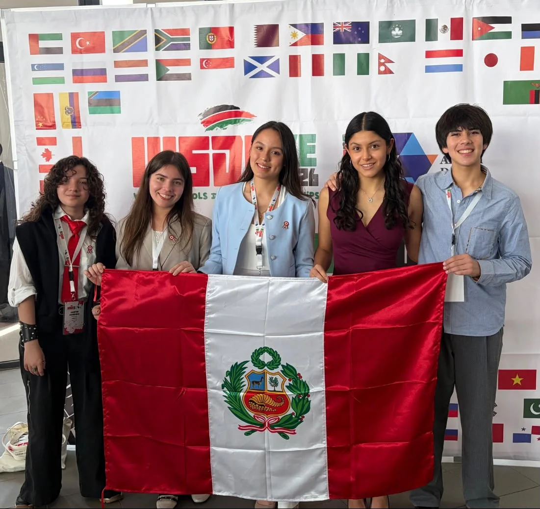 Ingrid Rodriguez Müller representó al Perú en el Mundial de Debate en Inglés 2026.