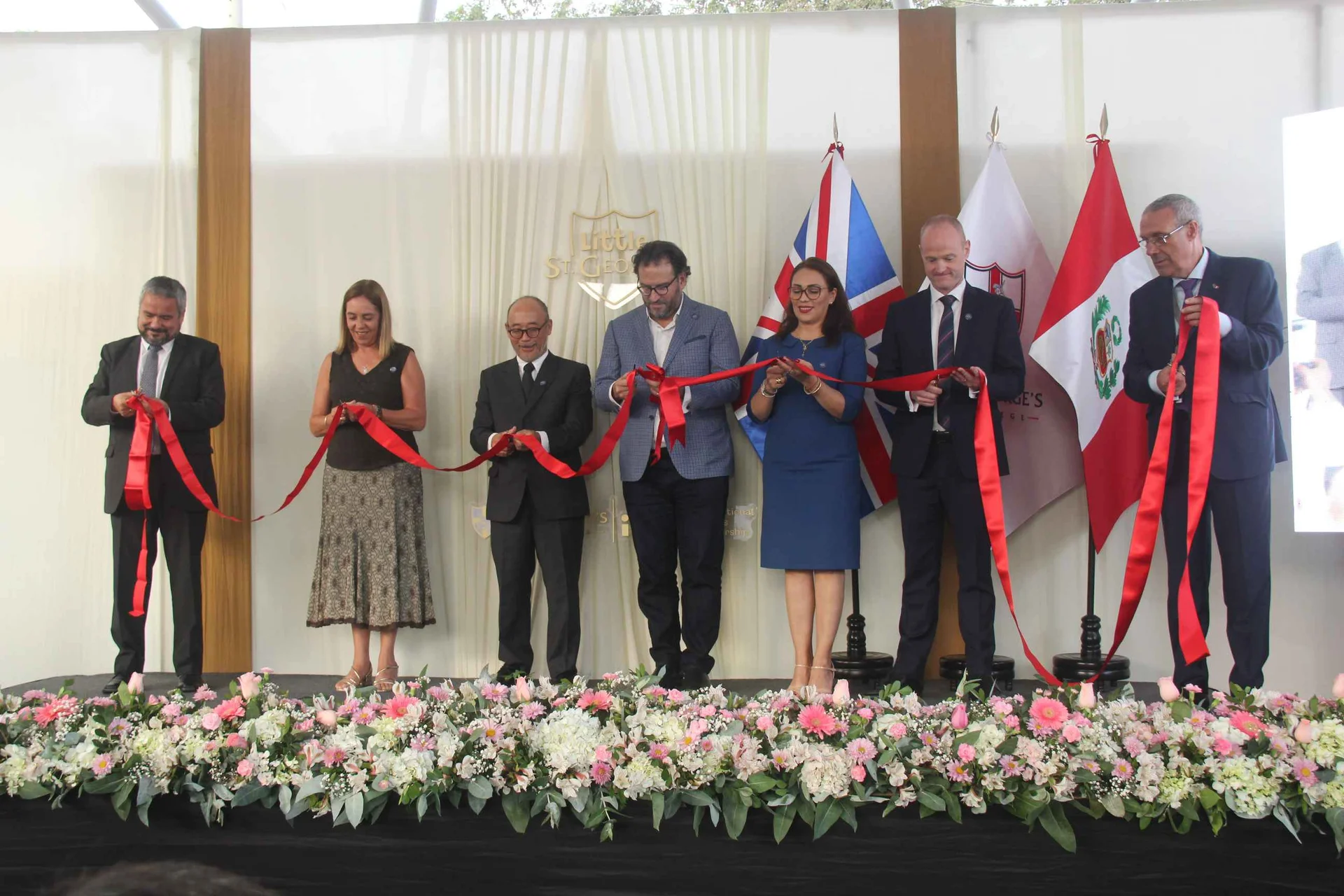 Inauguración de “Little St. George’s”