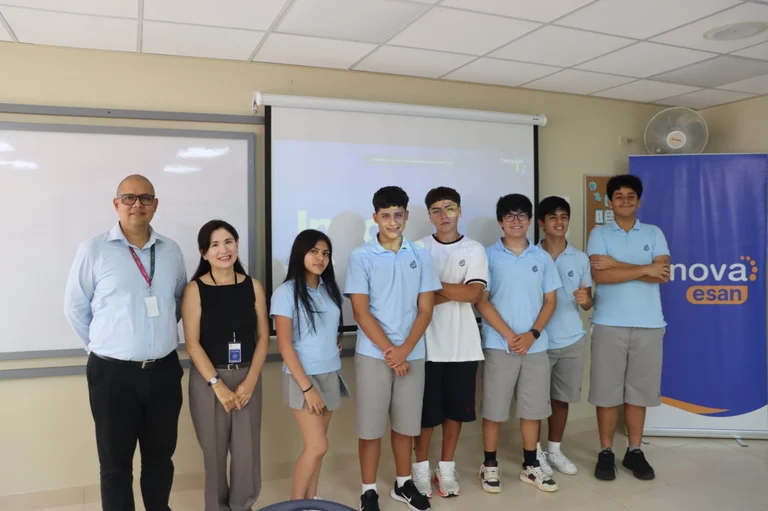 St. George’s College y ESAN impulsan el espíritu innovador de los estudiantes del Programa del Diploma
